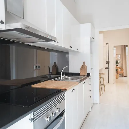 Cozy With Sunny Terrace In The Heart Of Gracia *