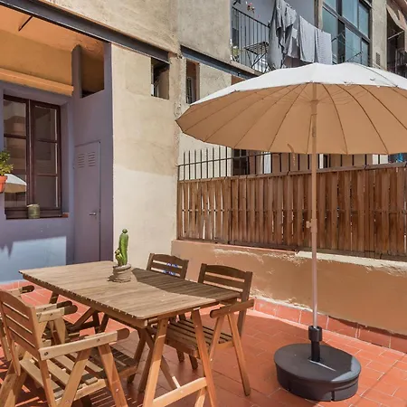 Cozy With Sunny Terrace In The Heart Of Gracia Barcelone